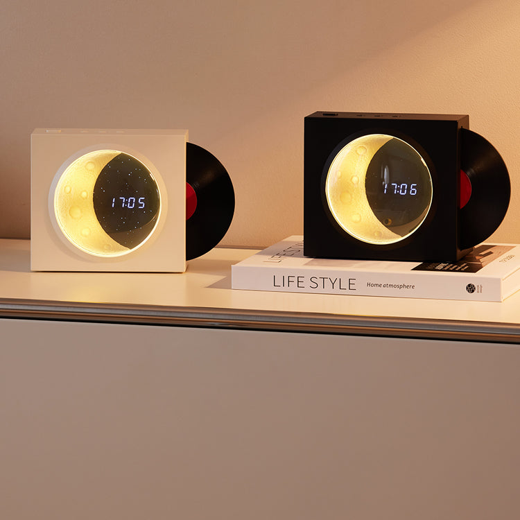 Skyver Clock – designerska lampka LED z budzikiem i głośnikiem Bluetooth